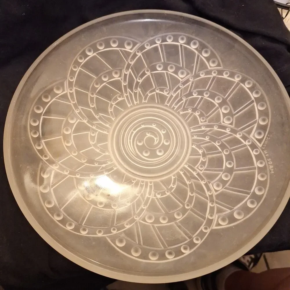 Christallerie De Choisy Le Roi France Art Glass Opalescent Glass Center Bowl